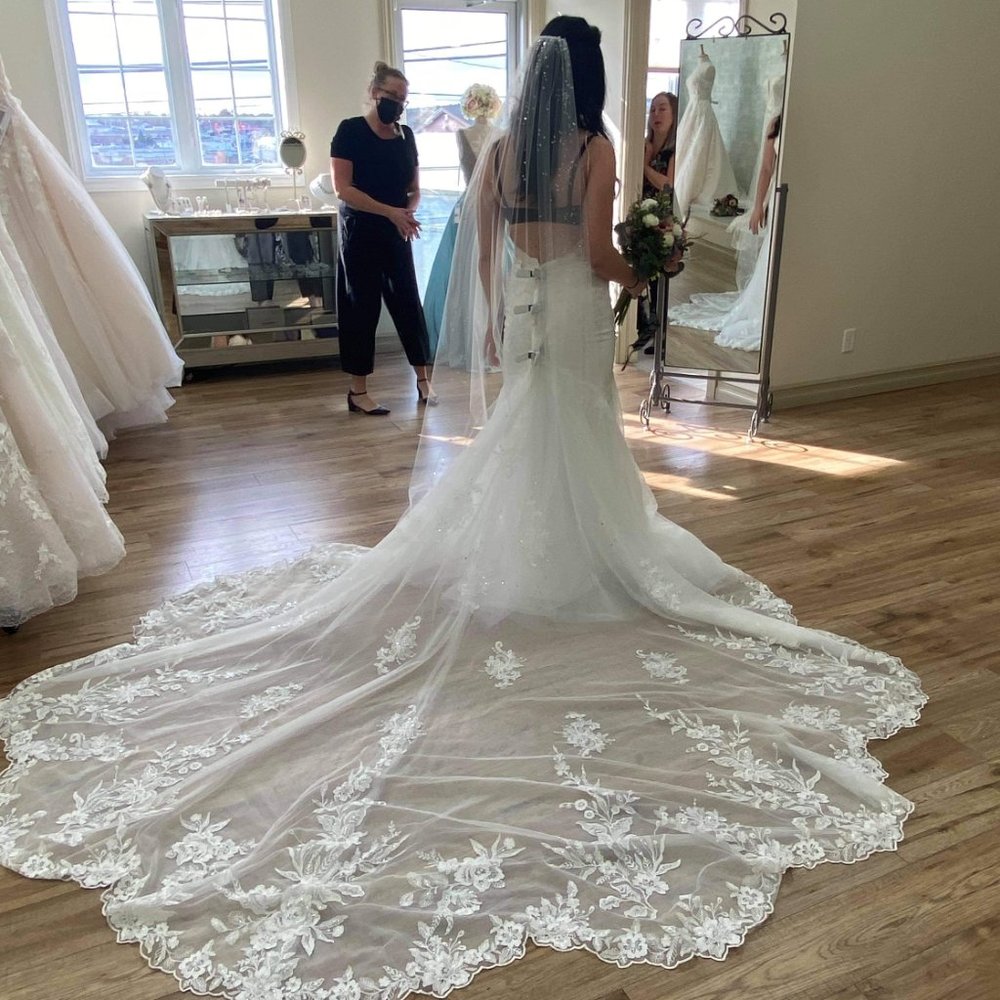 Wedding Dress - Picture 2 of 3